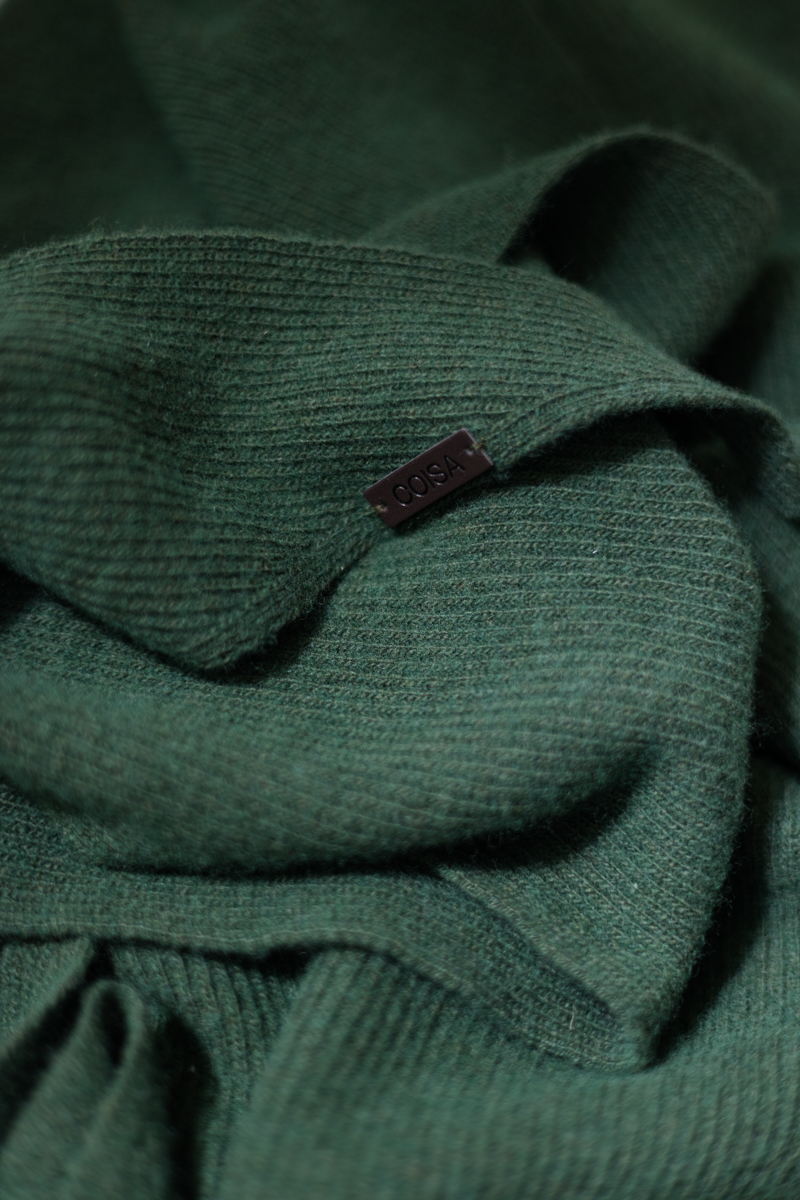 TRIANGLE SCARF GREEN